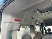 Ford Transit 350 EcoBlue Trend 11 Seater 