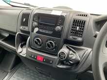 Peugeot Boxer BlueHDi 440 Lite 17 Seat Euro 6 