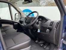 Peugeot Boxer BlueHDi 440 Lite 17 Seat Euro 6 