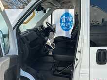 Citroen Relay 17 Seater Lite Euro 6 