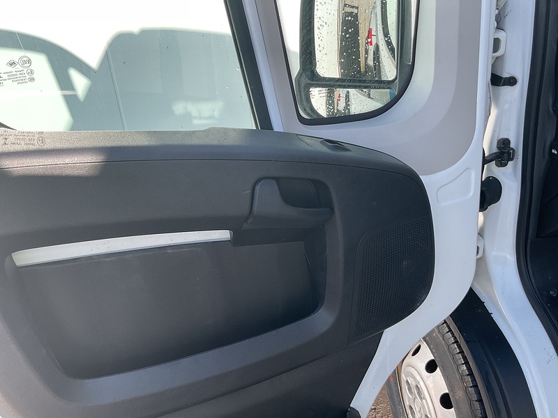 Citroen 17 Seater Lite Euro 6 