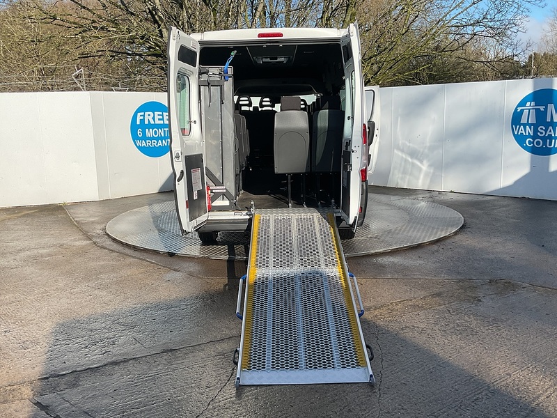 Citroen 17 Seater Lite Euro 6 