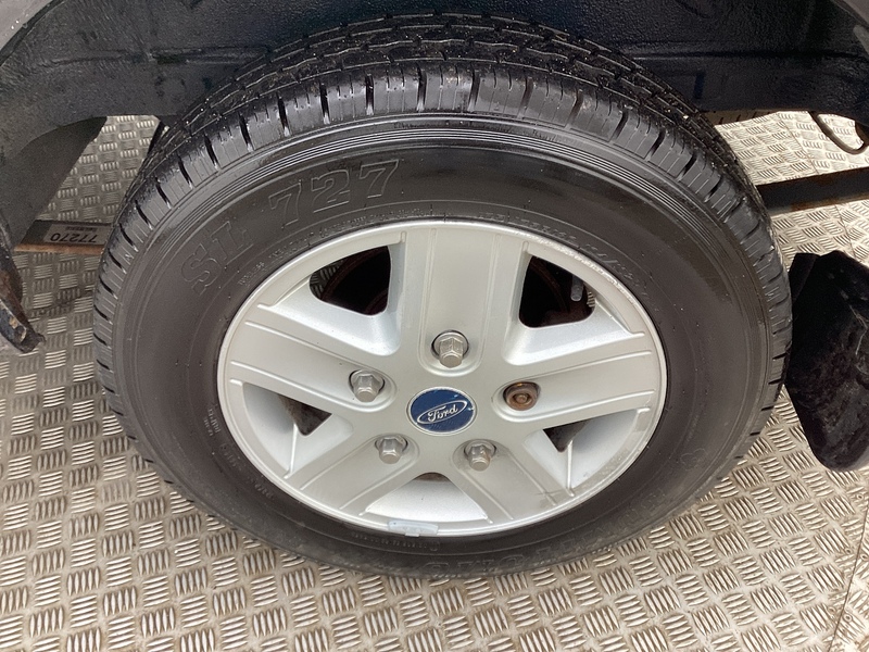 Ford TDCi 280 Limited SWB L/R **NO VAT**