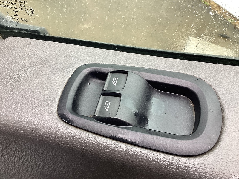 Ford 350 EcoBlue Leader MWB M/R Euro 6