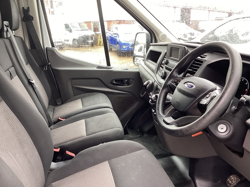 Ford 350 EcoBlue Leader MWB M/R Euro 6