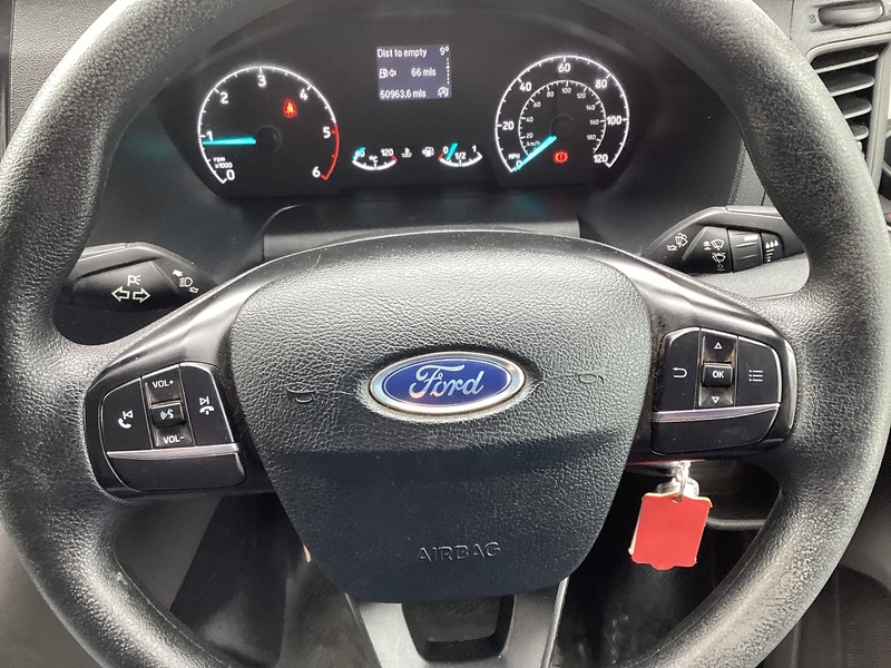 Ford 350 EcoBlue Leader MWB M/R Euro 6