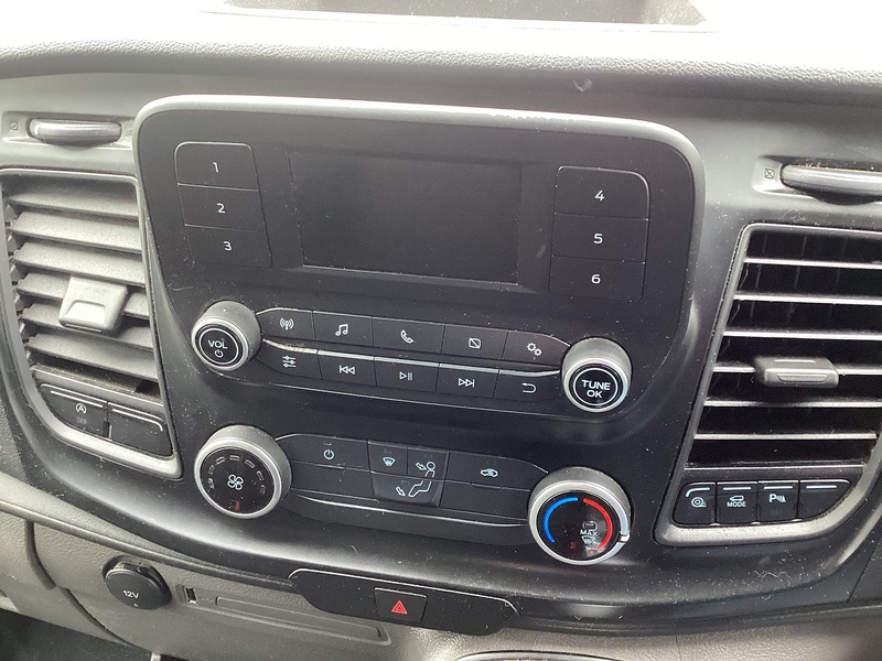 Ford 350 EcoBlue Leader MWB M/R Euro 6