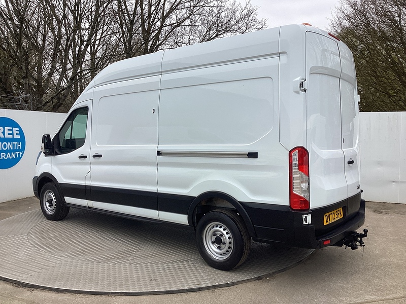 Ford 350 EcoBlue Leader LWB M/R Euro 6
