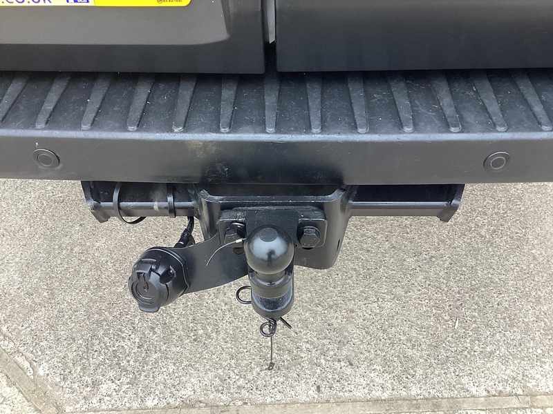 Ford 350 EcoBlue Leader LWB M/R Euro 6