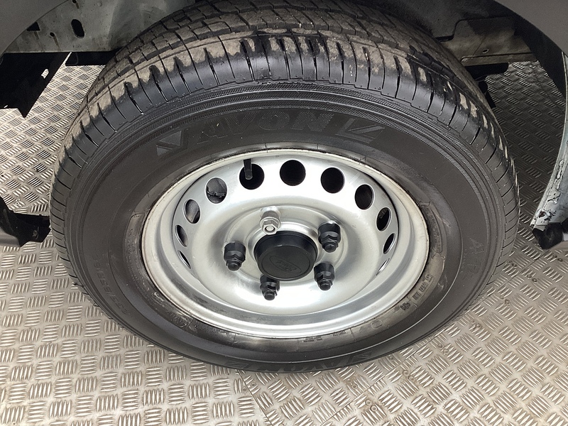 Ford 350 EcoBlue Leader LWB M/R Euro 6