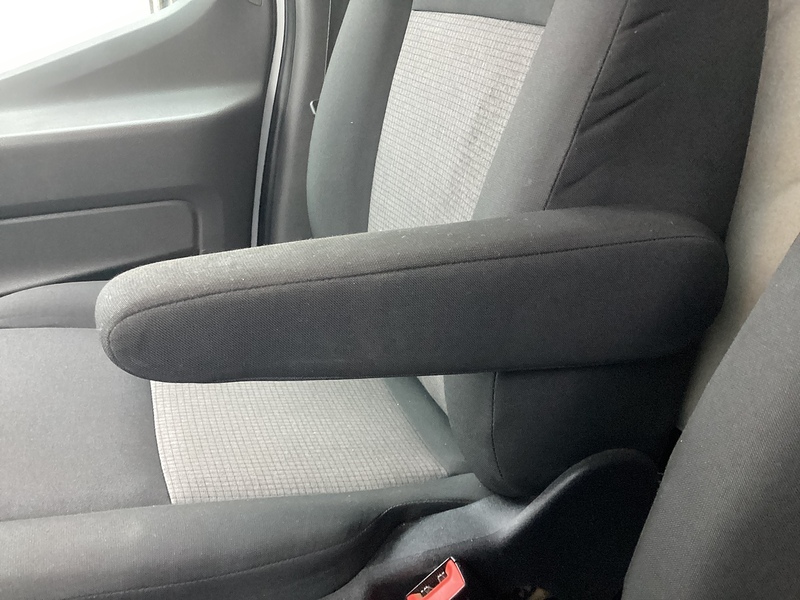 Ford 350 EcoBlue Leader LWB M/R Euro 6