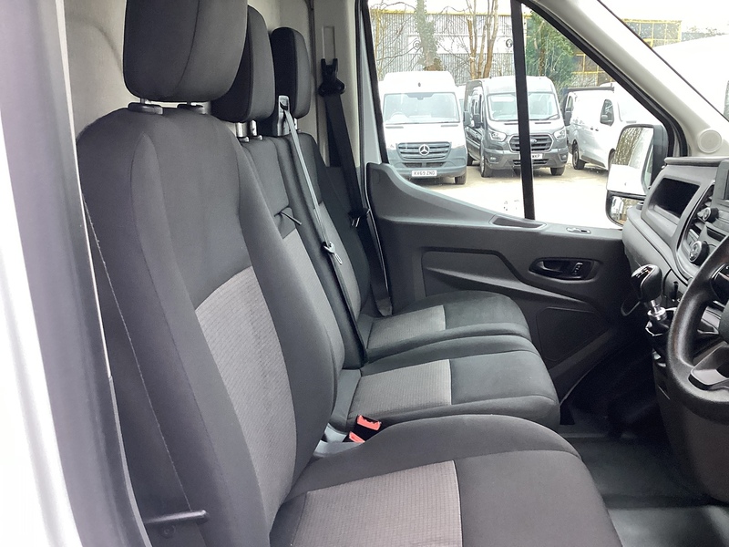 Ford 350 EcoBlue Leader LWB M/R Euro 6