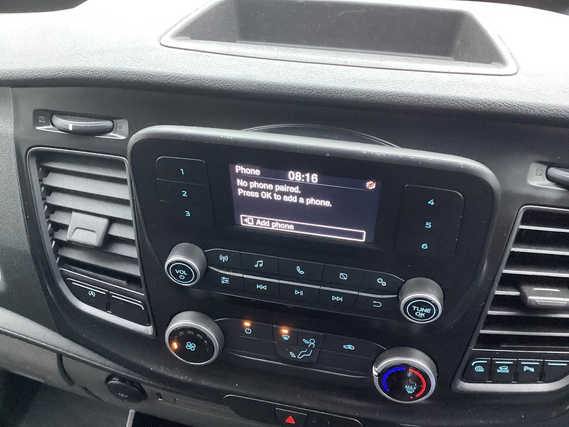 Ford 350 EcoBlue Leader LWB M/R Euro 6