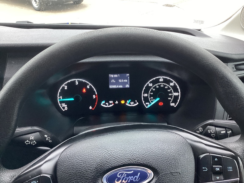 Ford 350 EcoBlue Leader LWB M/R Euro 6