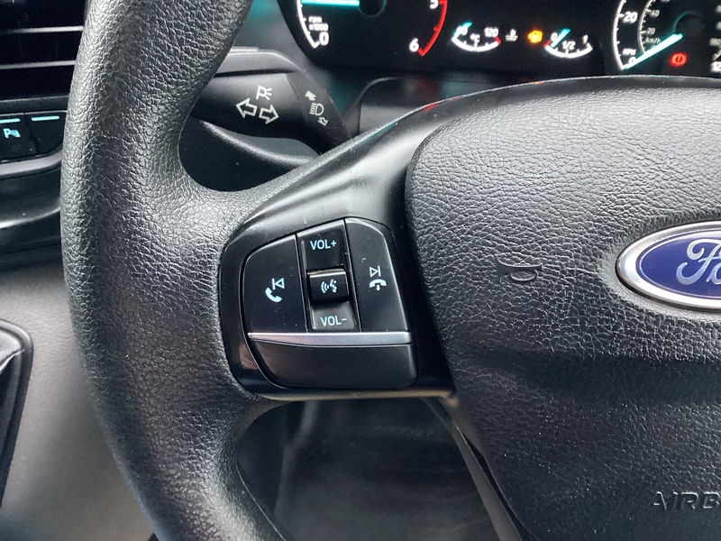 Ford 350 EcoBlue Leader LWB M/R Euro 6