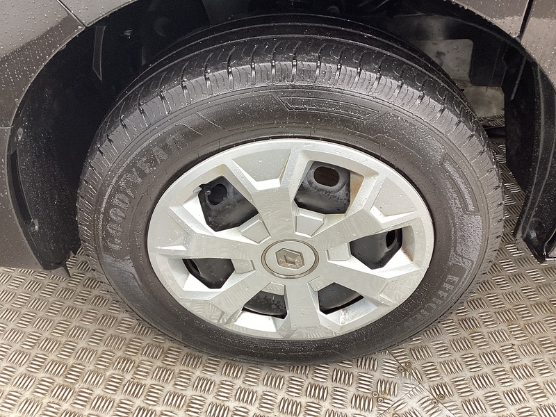 Renault dCi Blue SL30 Advance SWB L/R  A/C Euro 6