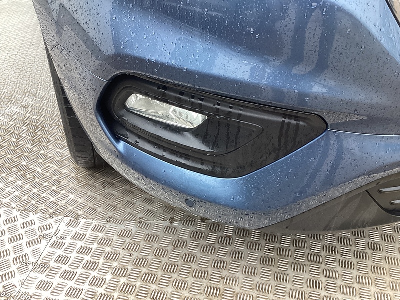 Ford 320 EcoBlue Limited SWB L/R Crewcab Euro 6 **NO VAT**