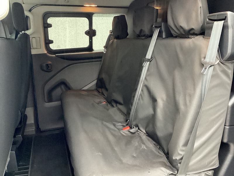 Ford 320 EcoBlue Limited SWB L/R Crewcab Euro 6 **NO VAT**