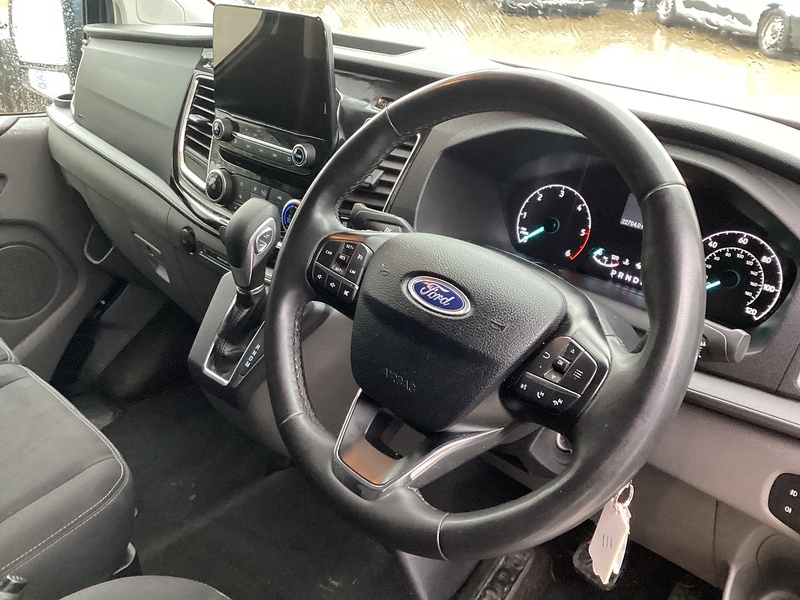 Ford 320 EcoBlue Limited SWB L/R Crewcab Euro 6 **NO VAT**