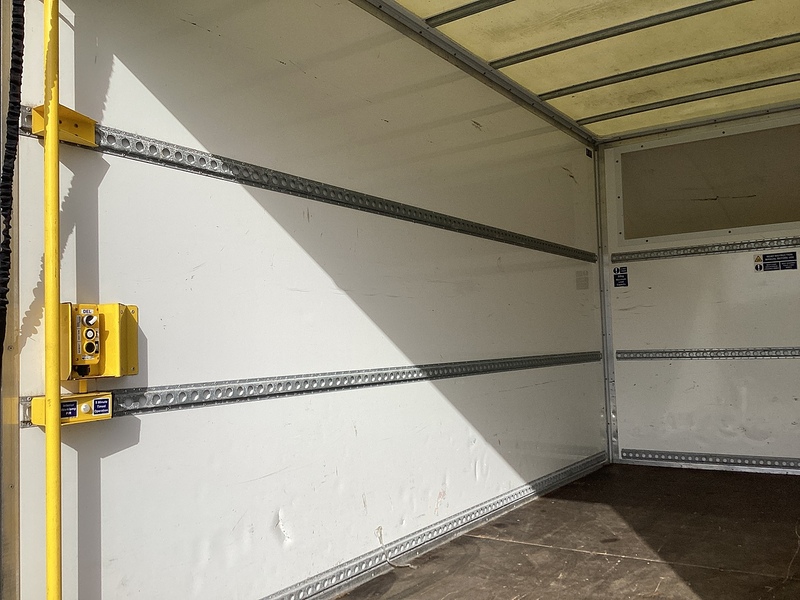 Ford 350 EcoBlue Leader LWB Luton With T/lift Euro 6 L=13FT 4