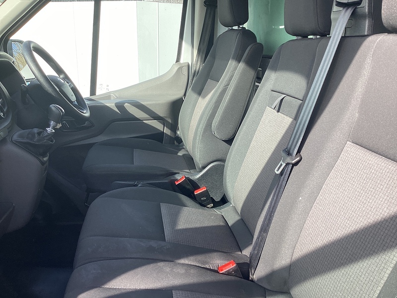 Ford 350 EcoBlue Leader LWB Luton With T/lift Euro 6 L=13FT 4