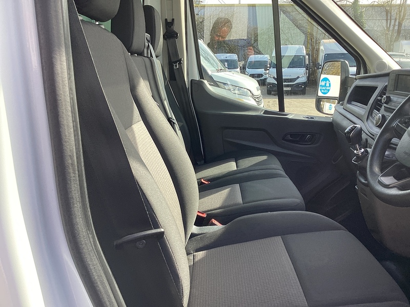 Ford 350 EcoBlue Leader LWB Luton With T/lift Euro 6 L=13FT 4