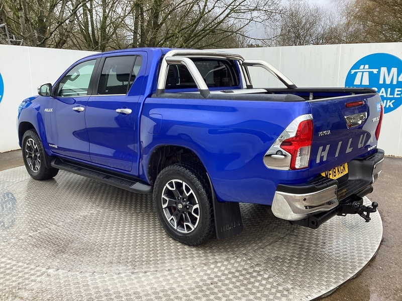 Toyota D-4D Invincible X 4x4 Euro 6 D/C A/C **NO VAT**