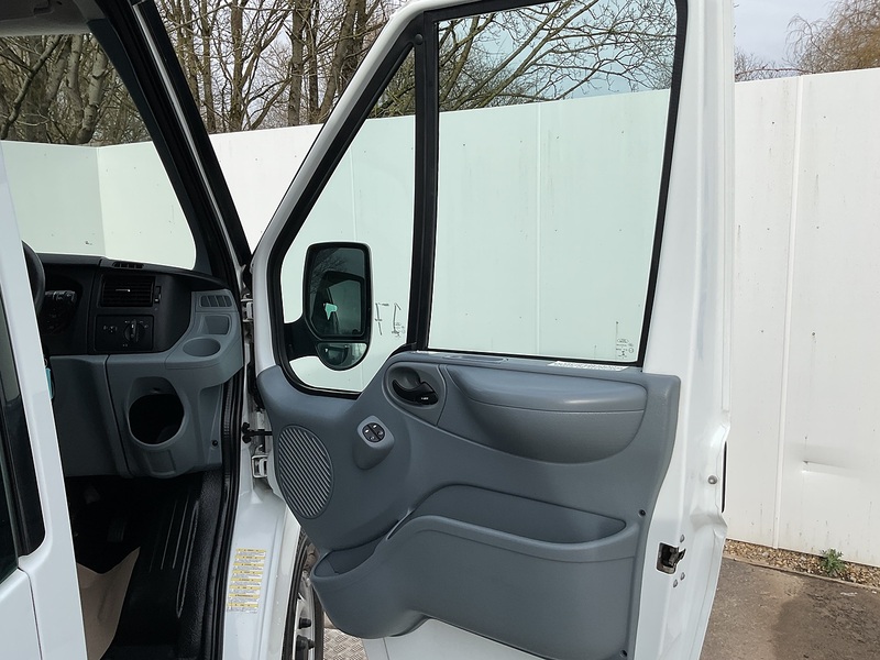 Ford 2.2 TDCi 350 HDT Minibus 4dr Diesel Manual RWD L3 H2 (207 g/km, 133 bhp)