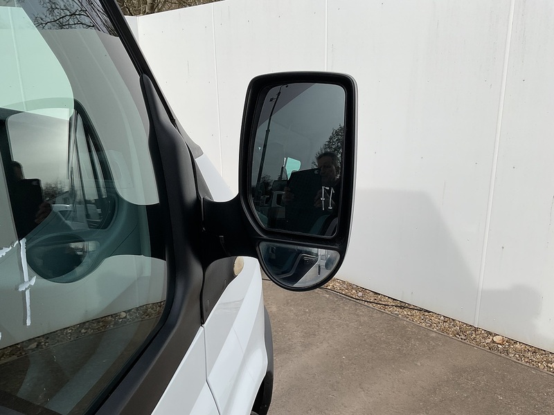 Ford 2.2 TDCi 350 HDT Minibus 4dr Diesel Manual RWD L3 H2 (207 g/km, 133 bhp)