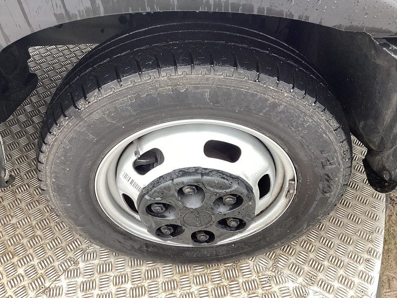 Iveco D HPI 14V 35C 3750 LWB Dropside 13ft Euro 6