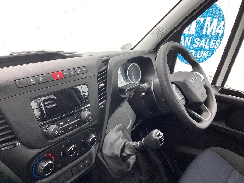 Iveco D HPI 14V 35C 3750 LWB Dropside 13ft Euro 6