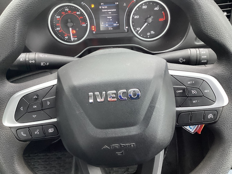 Iveco D HPI 14V 35C 3750 LWB Dropside 13ft Euro 6