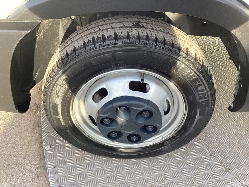 Iveco D HPI 14V 35C 3750 LWB Dropside 13ft Euro 6