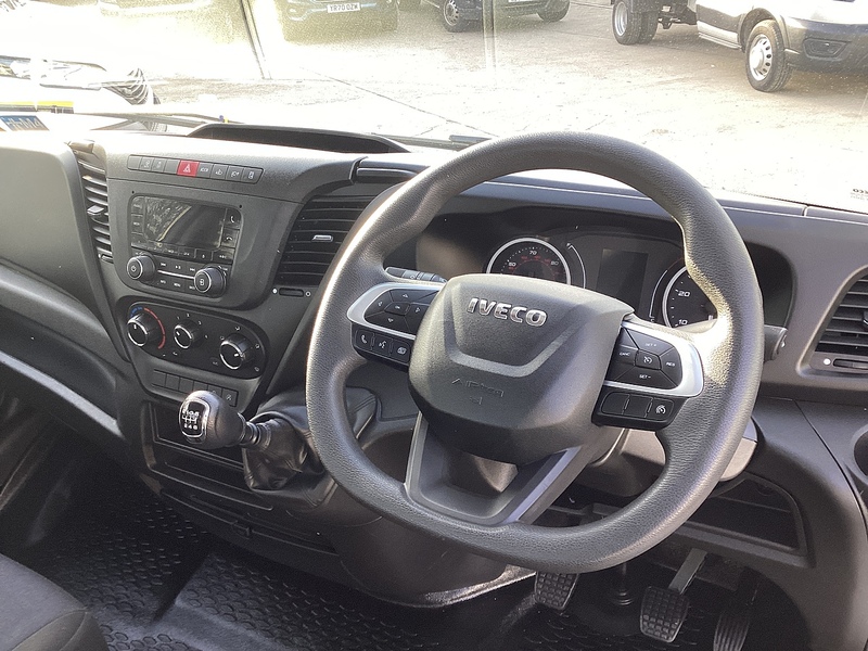 Iveco D HPI 14V 35C 3750 LWB Dropside 13ft Euro 6