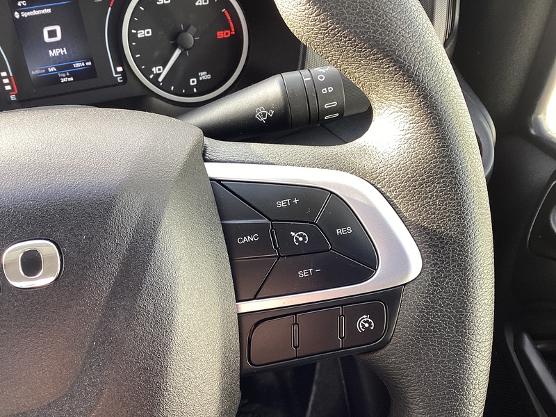 Iveco D HPI 14V 35C 3750 LWB Dropside 13ft Euro 6