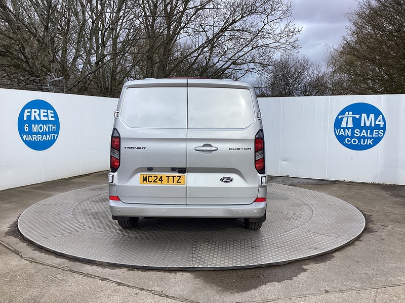 Ford 300 EcoBlue SWB Limited L/R Euro 6