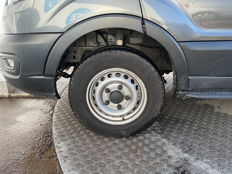 Ford 350 EcoBlue Leader Wheelchair