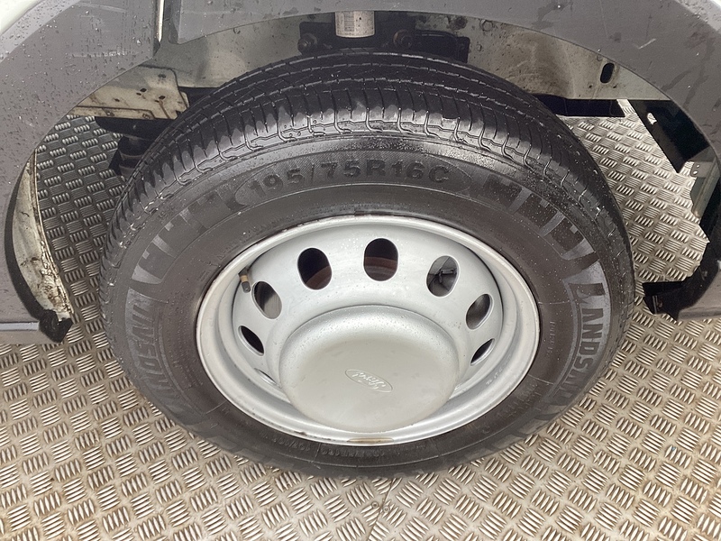 Ford 350 EcoBlue Leader LWB Tipper WIth Toolbox Euro 6 L=9FT 6