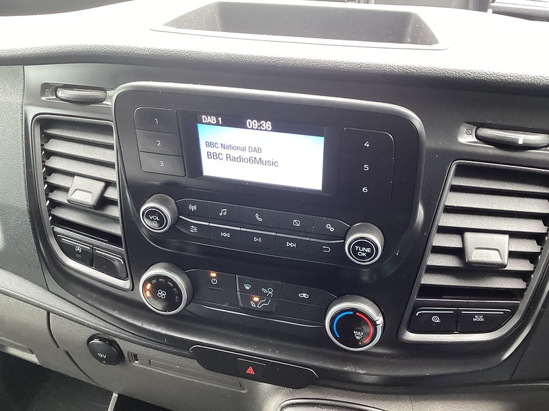 Ford 350 EcoBlue Leader LWB Tipper WIth Toolbox Euro 6 L=9FT 6