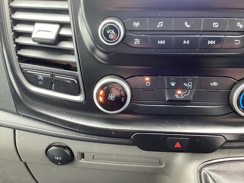 Ford 350 EcoBlue Leader LWB Tipper WIth Toolbox Euro 6 L=9FT 6