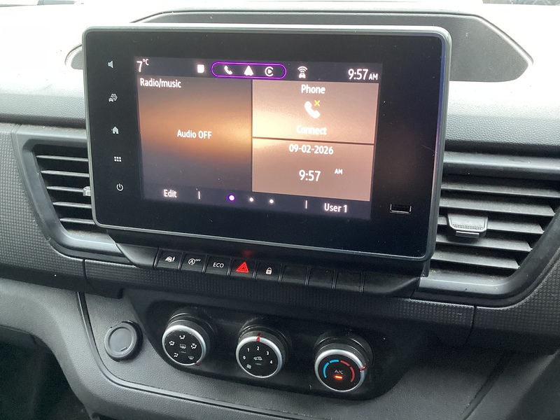 Renault dCi Blue SL30 SWB L/R Business+ A/C Euro 6