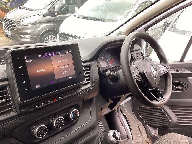 Renault dCi Blue SL30 SWB L/R Business+ A/C Euro 6