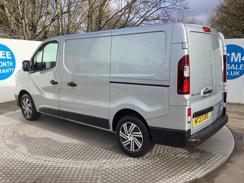 Renault dCi Blue SL30 SWB L/R Business+ A/C Euro 6