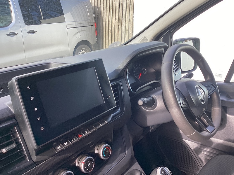 Renault dCi Blue SL30 SWB L/R Business+ A/C Euro 6