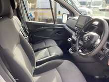 Renault Trafic dCi Blue SL30 SWB L/R Business+ A/C Euro 6 