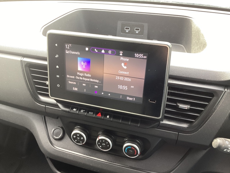 Renault dCi Blue SL30 SWB L/R Business+ A/C Euro 6