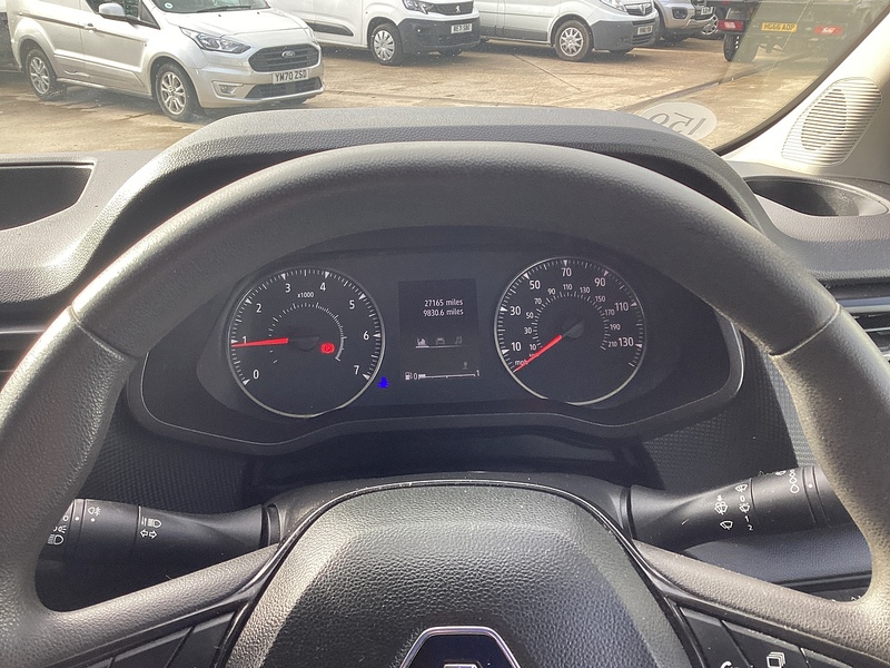 Renault dCi Blue SL30 SWB L/R Business+ A/C Euro 6