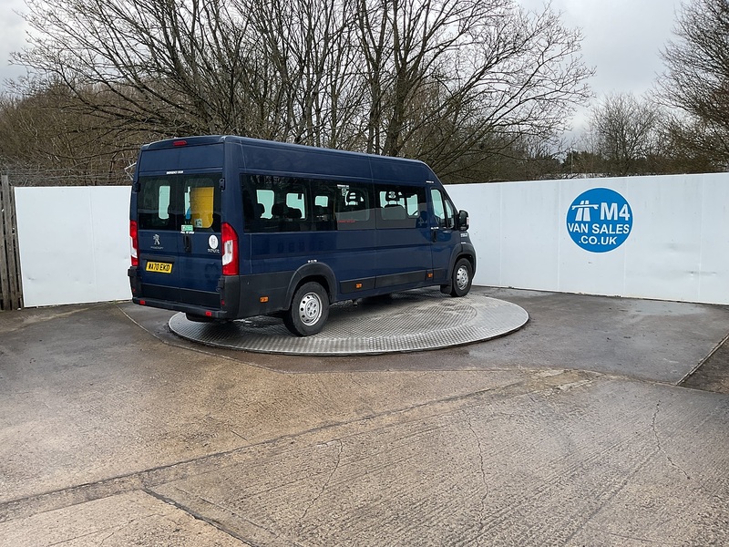 Peugeot BlueHDi 440 17 Seater Lite Euro 6