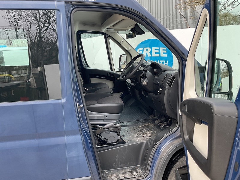 Peugeot BlueHDi 440 17 Seater Lite Euro 6