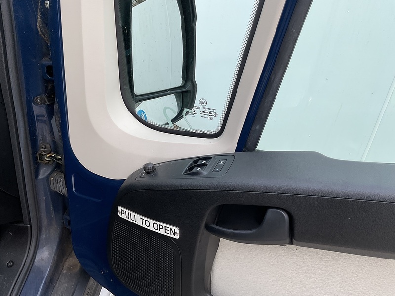 Peugeot BlueHDi 440 17 Seater Lite Euro 6